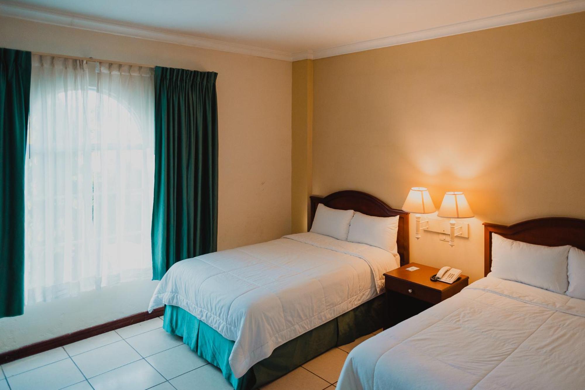 Hotel Mirador Plaza San Salvador Esterno foto